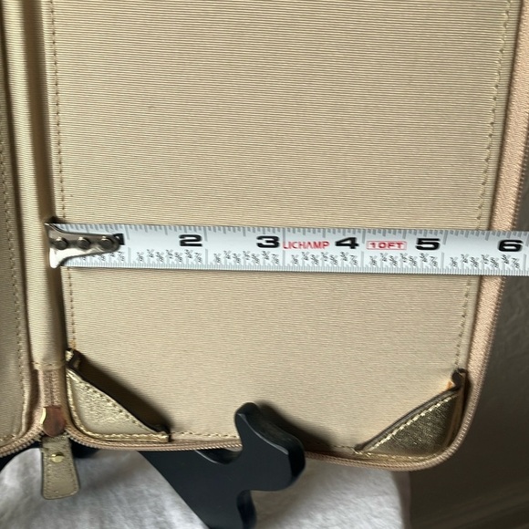 Coach: Floral Print Zip Reader Holder- Gold Tone - Picture 7 of 16